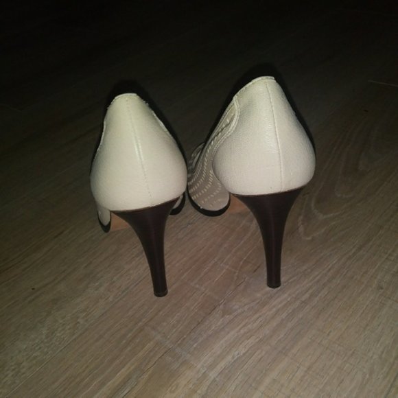 Michael Kors Leather Heels - Picture 4 of 6